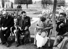 Shri C. Rajagopalachari with the visiting parliamentary delegation from Iraq at the Mughal Gardens of Government House
