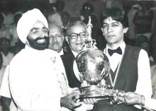 President Giani Zail Singh presenting World Billiards Championship Cup to Shri Geet Sethi at Taj Palace Hotel