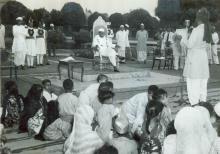 President Dr. Rajendra Prasad listening to the Welcome Address presented by the Members of Rashtrapati Bhavan on the occation of Id-Ul-Fitr