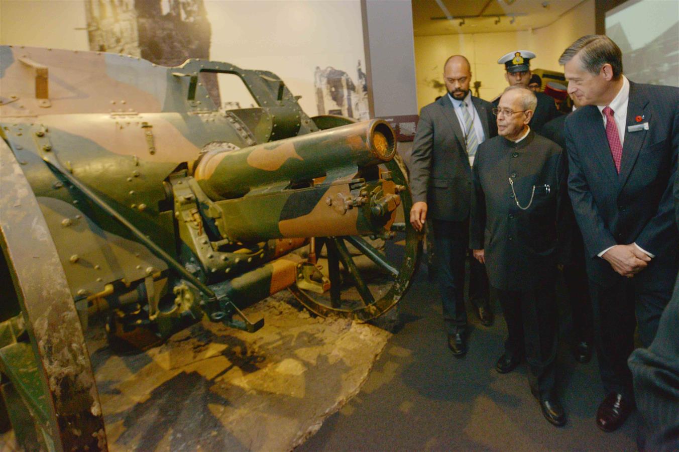 The President India, Shri Pranab Mukherjee visiting the Auckland war Memorial Museum at Auckland in New Zealand on May 01, 2016. 