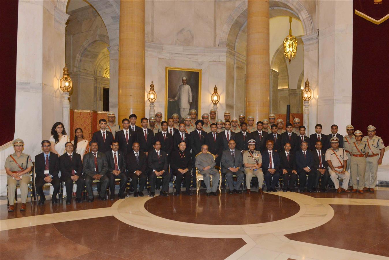 The President of India, Shri Pranab Mukherjee with Probationers of the Indian Railway Service of Engineers (IRSE), Indian Railway Service of Mechanical Engineer (IRSME) and Railway Protection Force-2013 Batches at Rashtrapati Bhavan on May 17, 2016. 