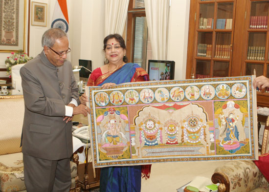 The Vice Chancellor Central University of Odisha, Prof. Surabhi Banerjee calling on the President of India, Shri Pranab Mukherjee on August 7, 2012.