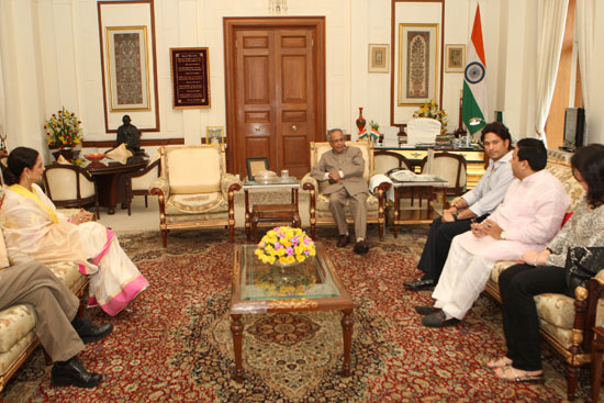 The Minister of State for Parliamentary Affairs, Shri Rajiv Shukla along with Ms. Rekha(MP) and Shri Sachin Tendulkar(MP) calling on the President of India, Shri Pranab Mukherjee on August 8, 2012.