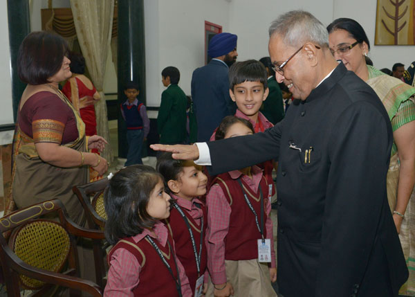 The President of India Shri Pranab Mukherjee meeting children from various Schools and Organisation from all over the country on the occasion of Children's Day at Rashtrapati Bhavan Auditorium in New Delhi on November 14, 2013.