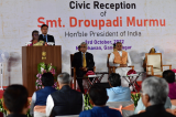 President addressing the civic reception hosted by the Government of Gujarat in her honour in Gandhinagar on October 3, 2022. 37_8457