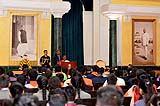 President interacting with the students from various schools at Rashtrapati Bhavan Cultural Centre (RBCC) on November 14, 2022. 56_ra4_7930