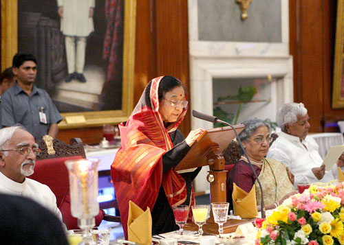 Speech by the President of India, Smt. Pratibha Devisingh Patil at the Banquet in Honour of the President of the Palestinian National authority, H.E. Mahmoud Abbas