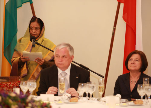Speech by Her Excellency the President of India, Shrimati Pratibha Devisingh Patil, at the State Banquet Hosted by the President of Poland, H.E. Mr. Lech Kaczynski