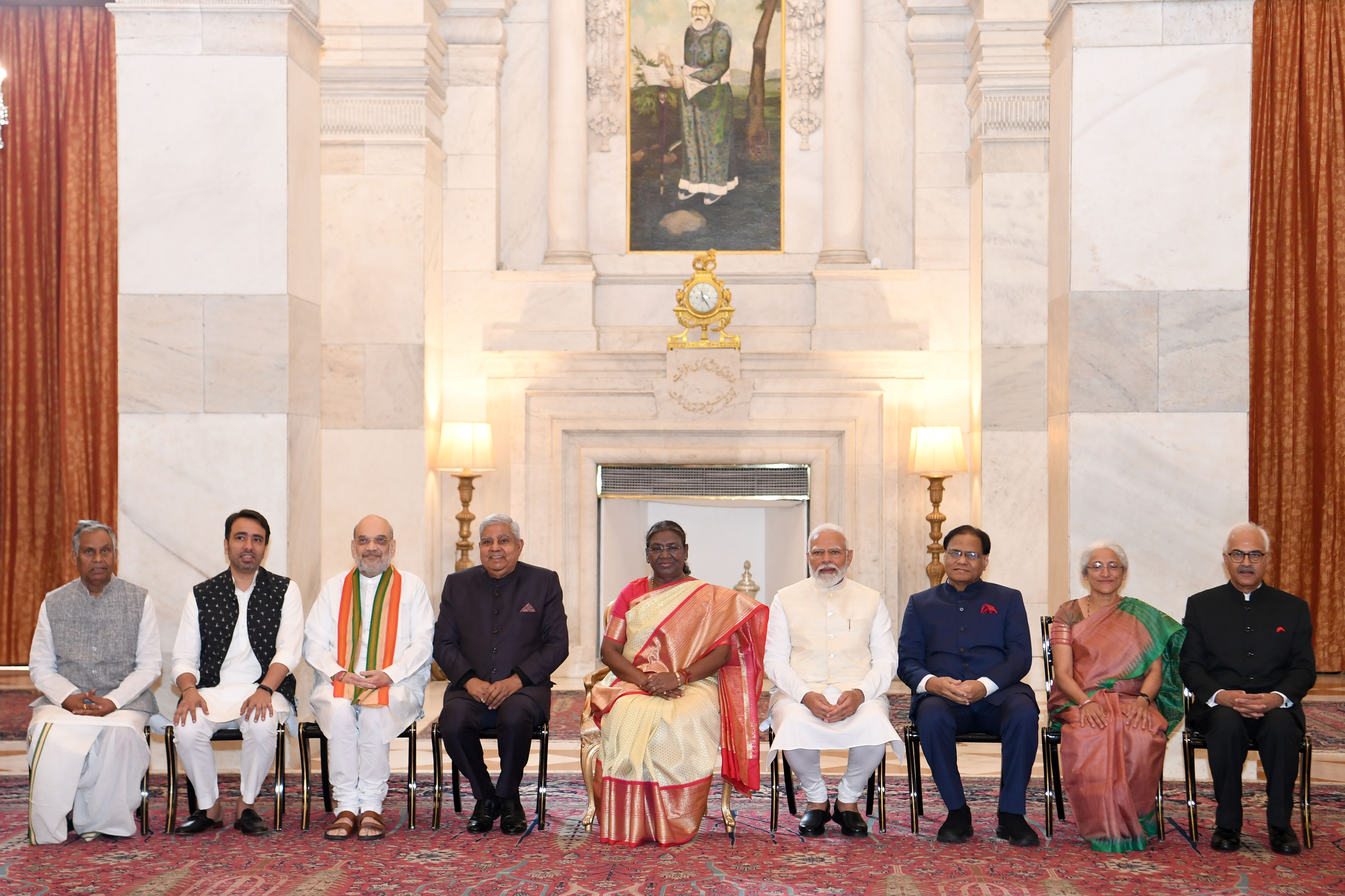 President Droupadi Murmu presents Bharat Ratna Awards at Rashtrapati Bhavan on Mar 30, 2024. President Droupadi Murmu presents Bharat Ratna Awards at Rashtrapati Bhavan on Mar 30, 2024.