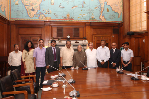 Expert Committee On Leveraging Panchayat Raj Institutions Call On President 3