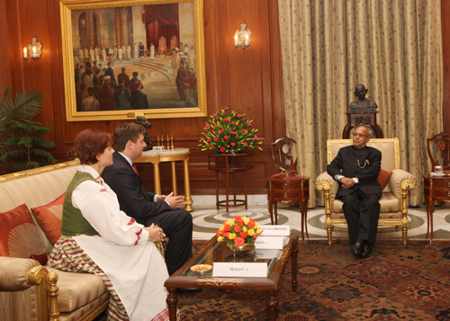 Envoys Of Four Nations Present Credentials To President Of India 3