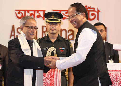 President Of India Presents Asom Ratna Award And Srimanta Shankardeva Award 1