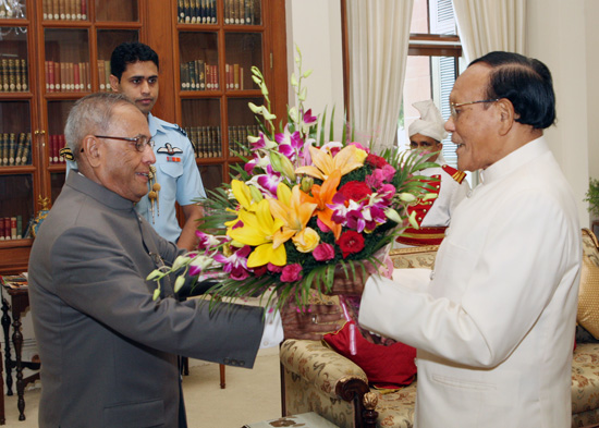The Governor of Bihar, Shri Devanand Konwar calling on the President of India, Shri Pranab Mukherjee at Rashtrapati Bhavan in New Delhi on August 23, 2012.