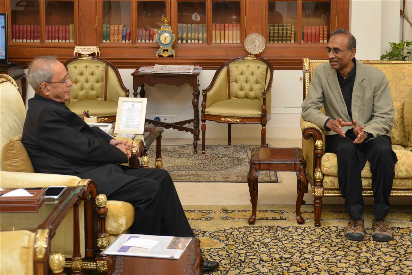 Prof. Sir Venkataraman Ramakrishnan, Nobel Laureate calling on the President of India, Pranab Mukherjee at Rashtrapati Bhavan on January 8, 2016. 