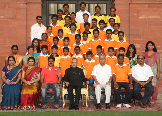 The President of India, Shri Pranab Mukherjee with the participants of the Save Girl Child Skating Rally organized by the Belgaum Roller Skating Academy, Belgaum at the Rashtrapati Bhavan in New Delhi on August 31, 2012.
