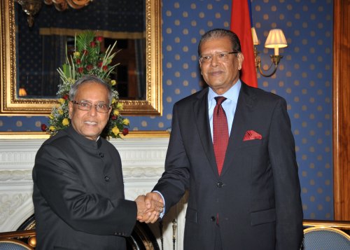 The President of India, Shri Pranab Mukherjee meeting with the President of the Republic of Mauritius, H.E. Mr. Rajkeswur Purryag GCSK, GOSK at Port Louis in Mauritius on March 11, 2013.