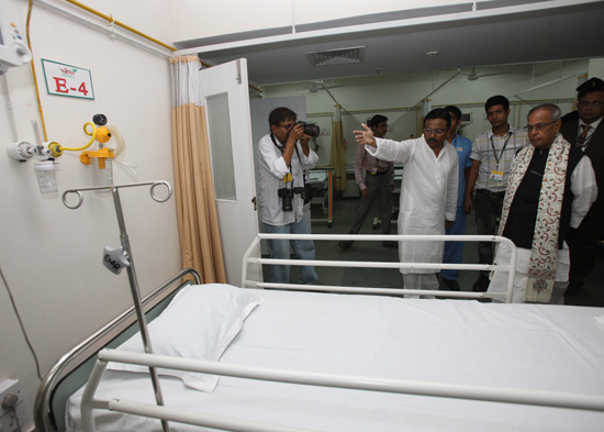 The President of India, Shri Pranab Mukherjee visiting the Sanjiban Hospital after the Inauguration of the Hospital at Fuleswar, Howrah in West Bengal on September 16, 2012.