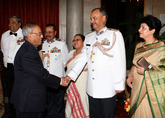 The President of India, Shri Pranab Mukherjee hosted a dinner to the participants of the Combined Commanders' Conference and their Spouses at Rashtrapati Bhavan in New Delhi on October 18, 2012.