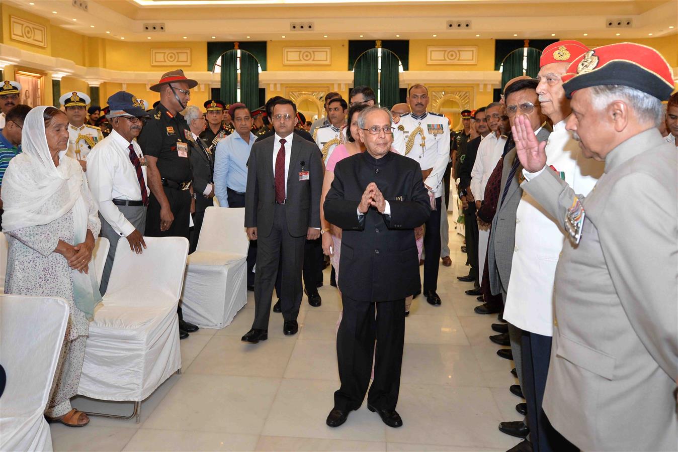 The President of India, Shri Pranab Mukherjee hosting the tea for the Veterans of 1965 War at Ceremonial Hall of Rashtrapati Bhavan Cultural Centre on September 22, 2015.