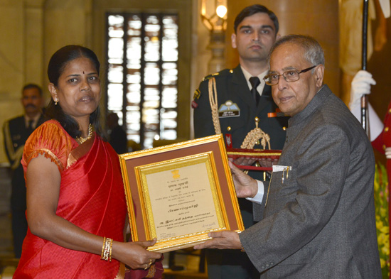 The President of India, Shri Pranab Mukherjee with the Heads of State/Government who attended the ASEAN-India Special Commemorative Summit at Rashtrapati Bhavan in New Delhi on December 20, 2012. Also seen are the Vice President of India, Shri M. Hamid An