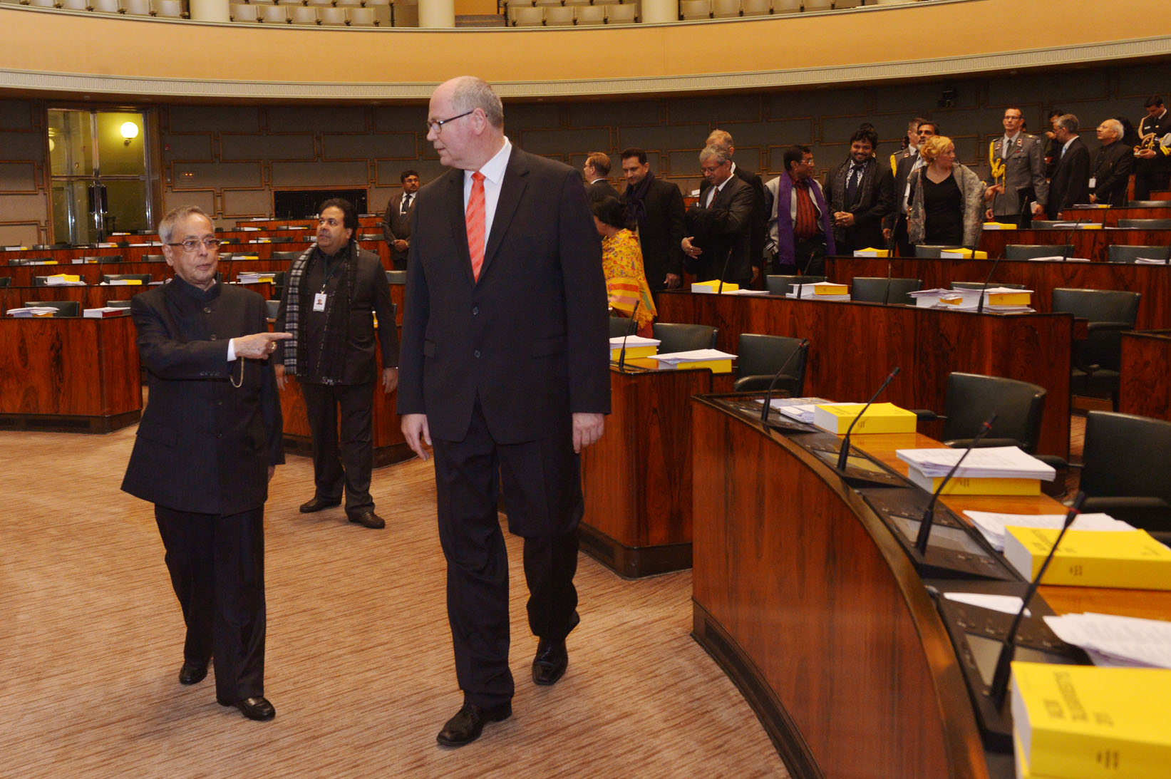 The Speaker of Parliament of Finland, Mr Eero Heinaluoma escorted President of India, Shri Pranab Mukherjee for going around Central Hall of Parliament at Helsinki in Finland on October 16, 2014. 