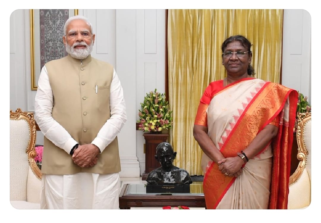 Prime Minister Shri Narendra Modi called on President of India, Smt Droupadi Murmu at Rashtrapati Bhavan.