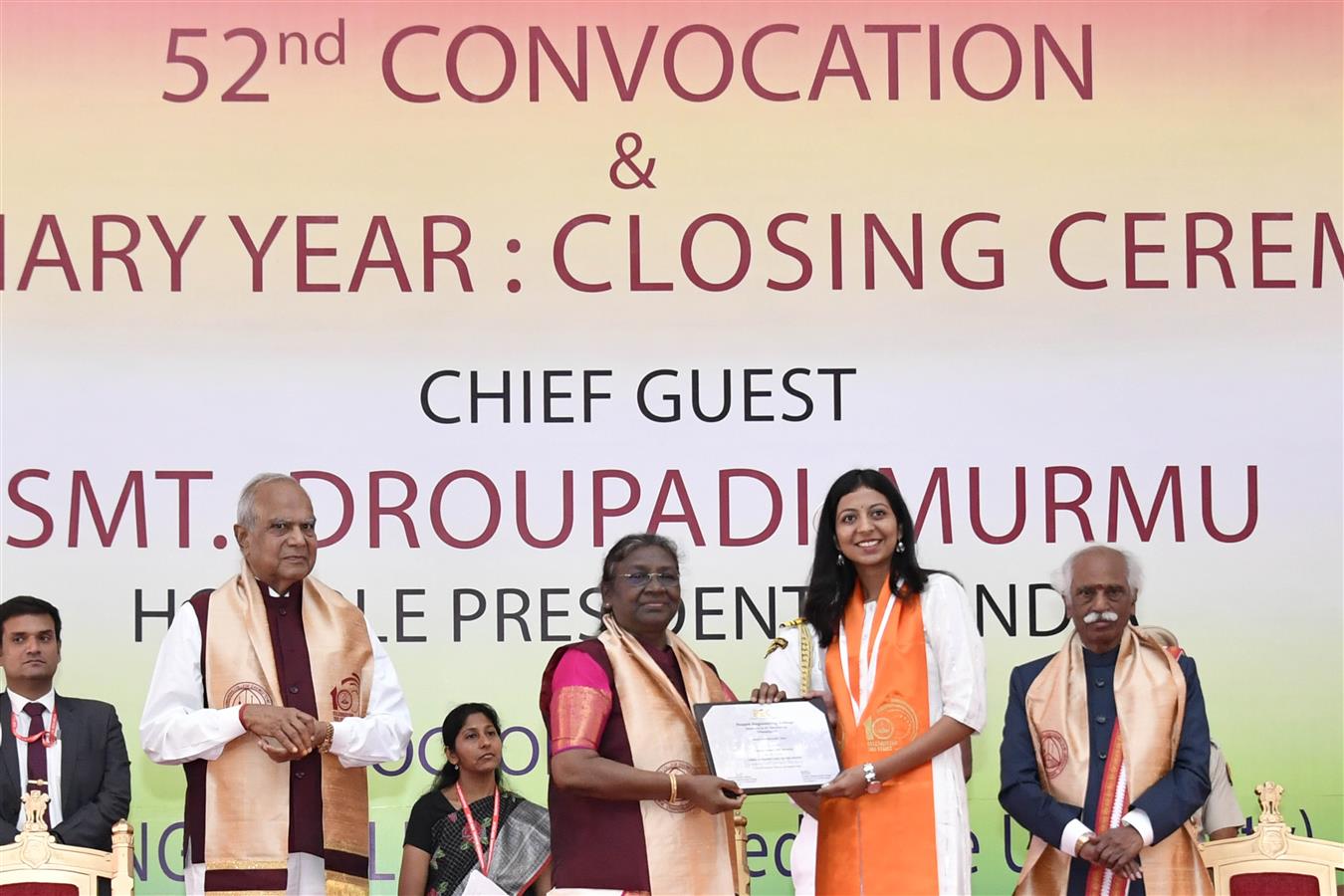 93_pec_convocation_1.jpeg