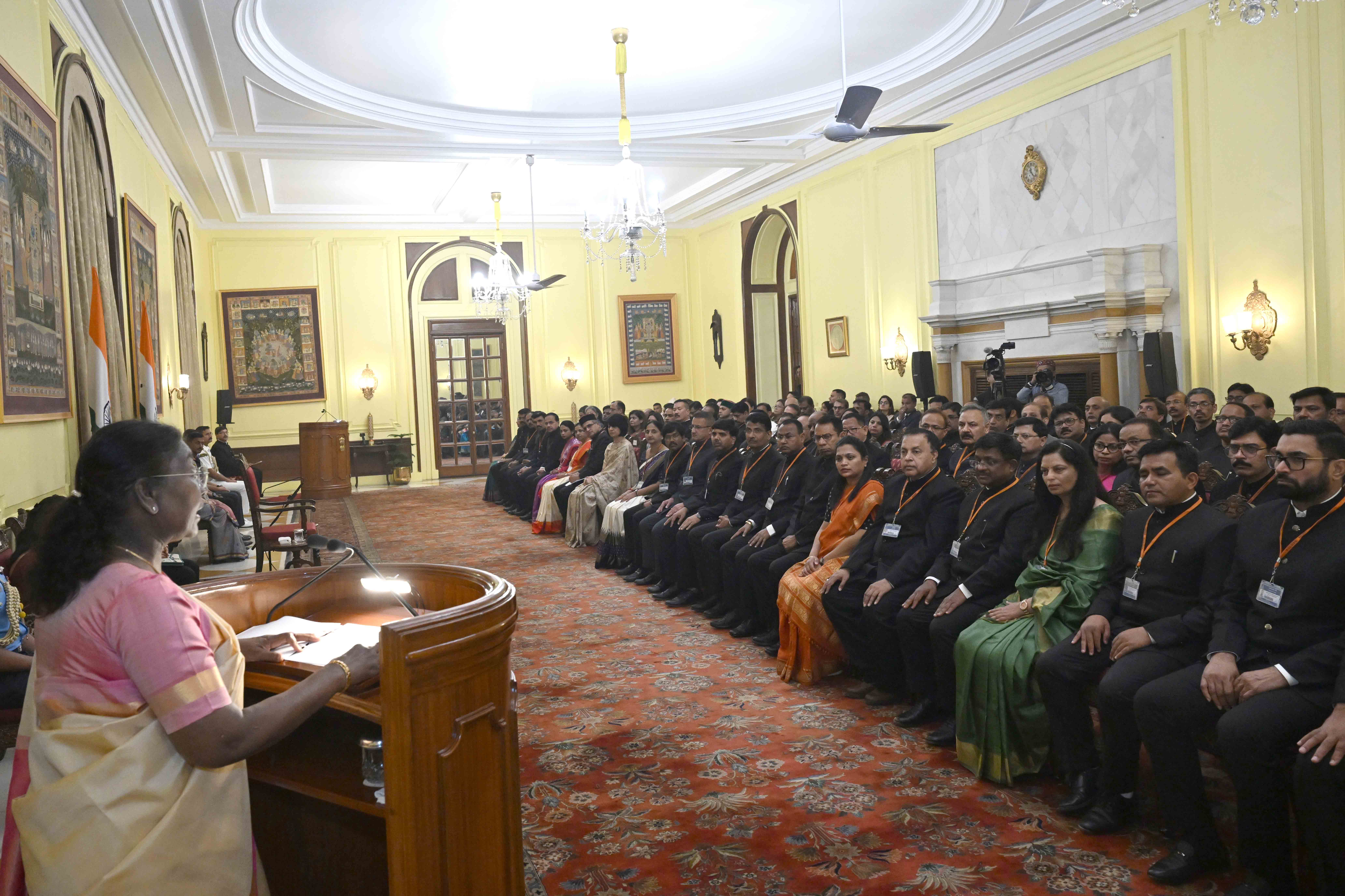 State civil services officers attending the 126th Induction Training Programme at LBSNAA called on the President of India, Smt Droupadi Murmu at Rashtrapati Bhavan on March 07, 2025.