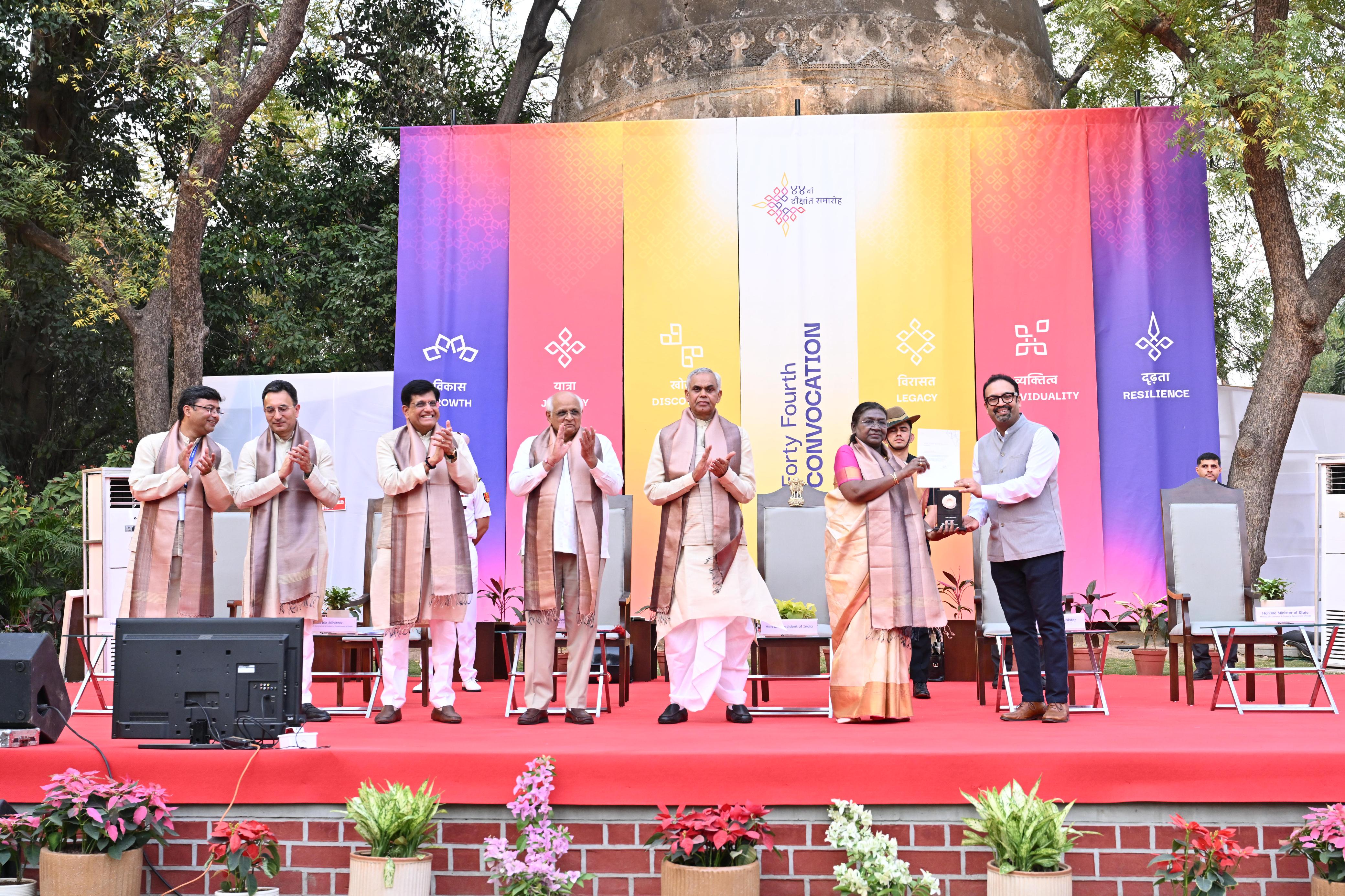The President of India, Smt Droupadi Murmu, graced the convocation ceremony of the National Institute of Design, Ahmedabad on February 27, 2025.