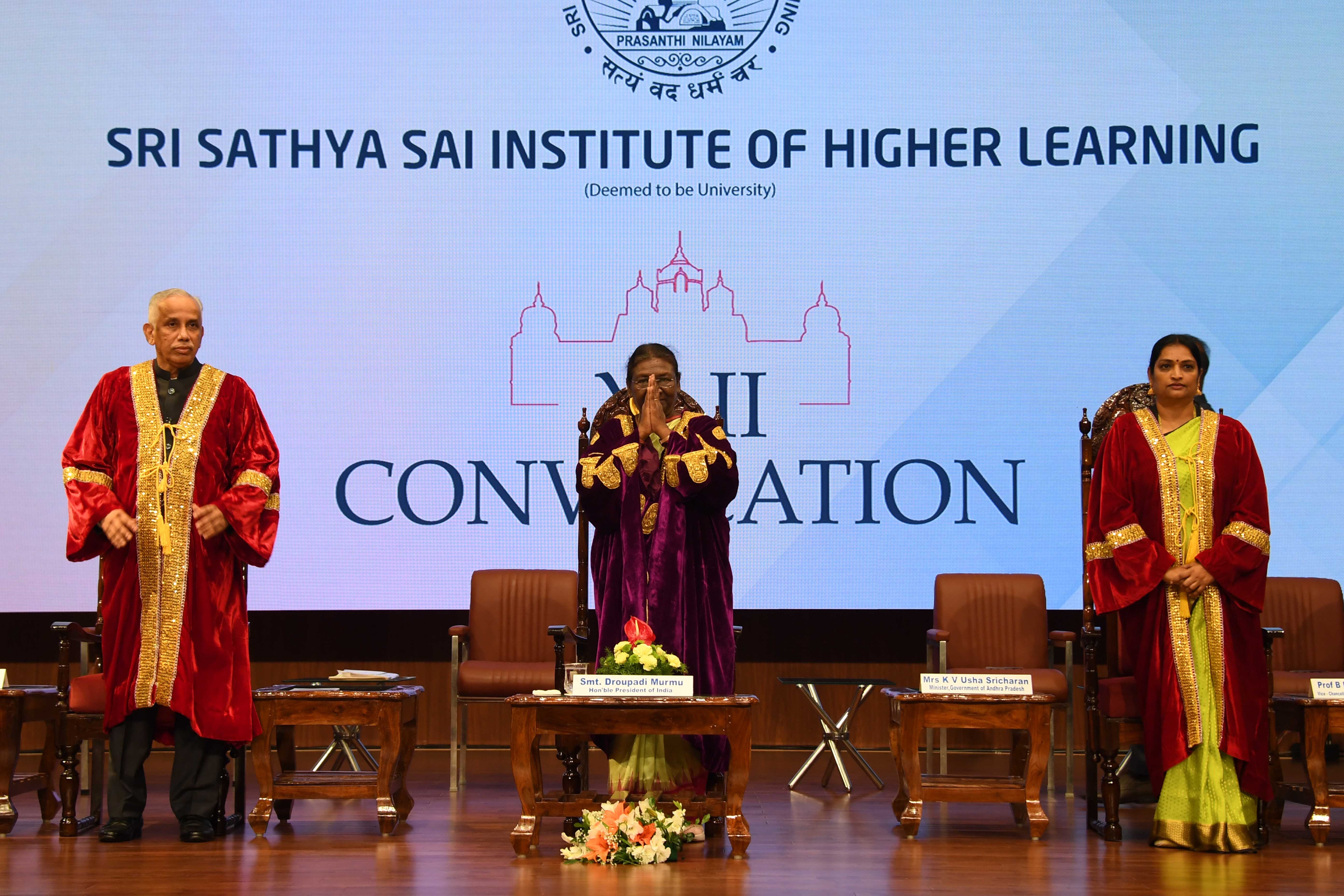 The President of India, Smt Droupadi Murmu graced and addressed the  42nd convocation of Sri Sathya Sai Institute of Higher Learning at Puttaparthi, Andhra Pradesh on November 22, 2023.