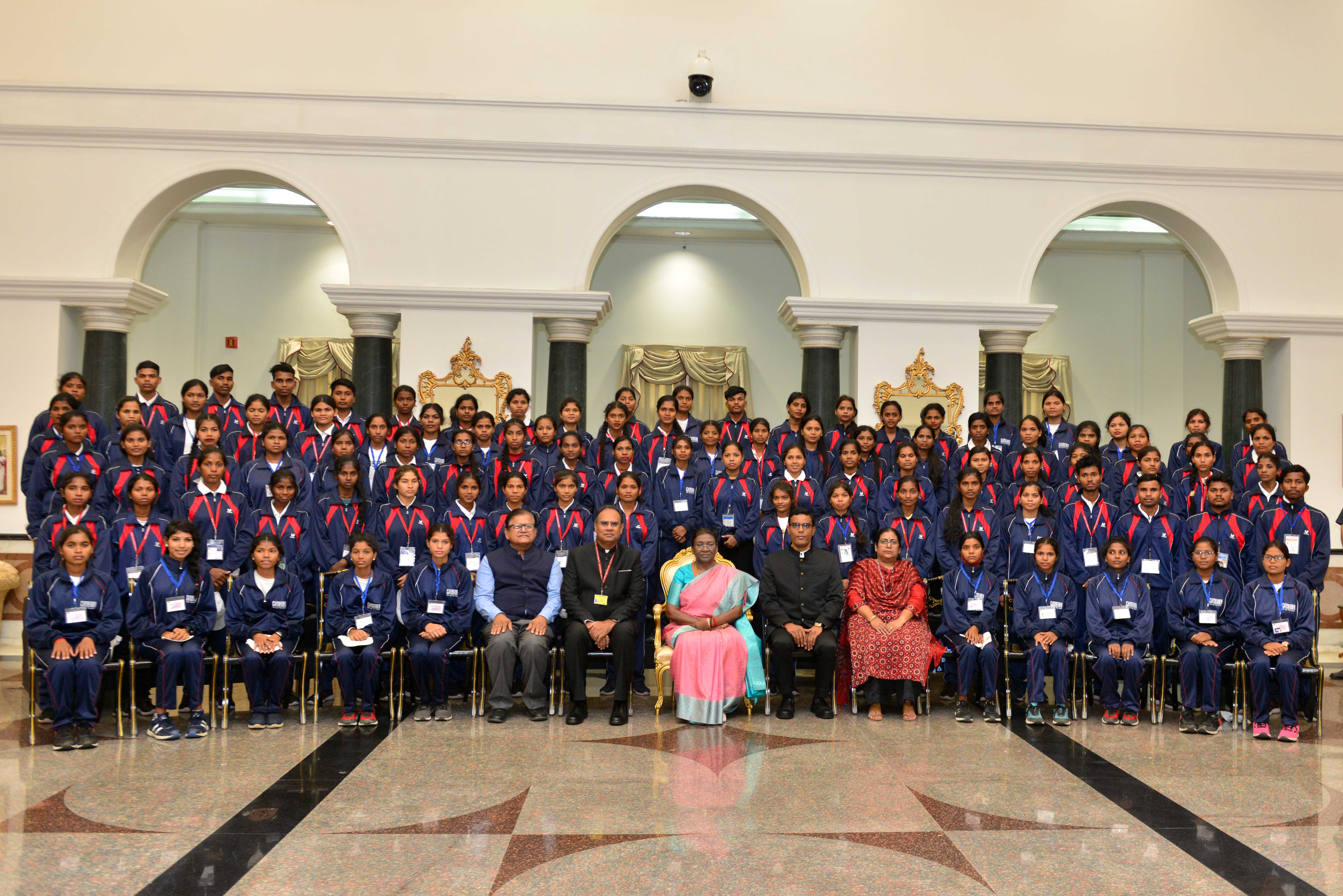 The President of India, Smt Droupadi Murmu met tribal youth from Madhya Pradesh and Chhattisgarh, visiting under Tribal Youth Exchange Programme, at Rashtrapati Bhavan on November 5, 2023.