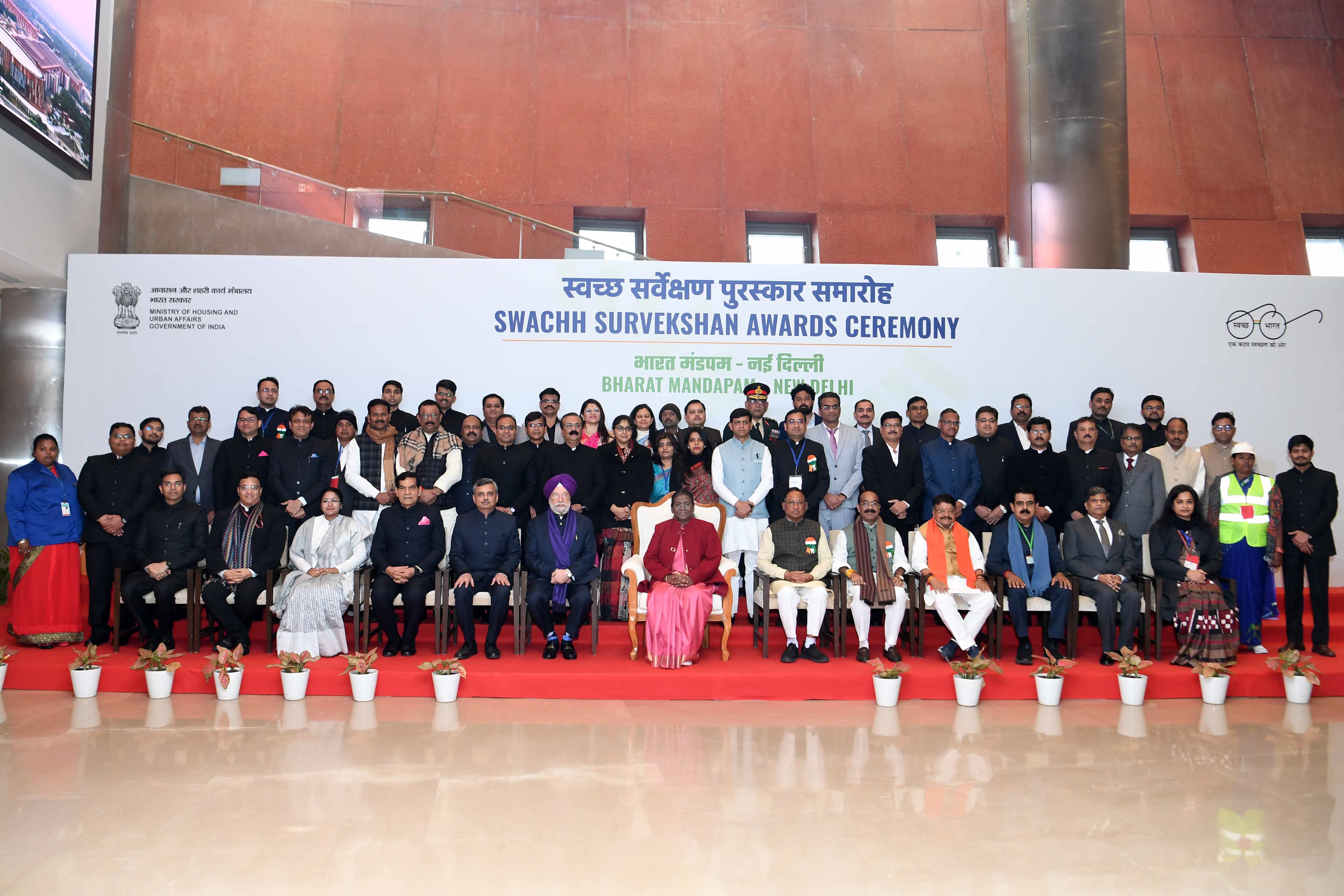 The President of India, Smt Droupadi Murmu presented Swachh Survekshan awards at a function organized by the Ministry of Housing and Urban Affairs in New Delhi on January 11, 2024.