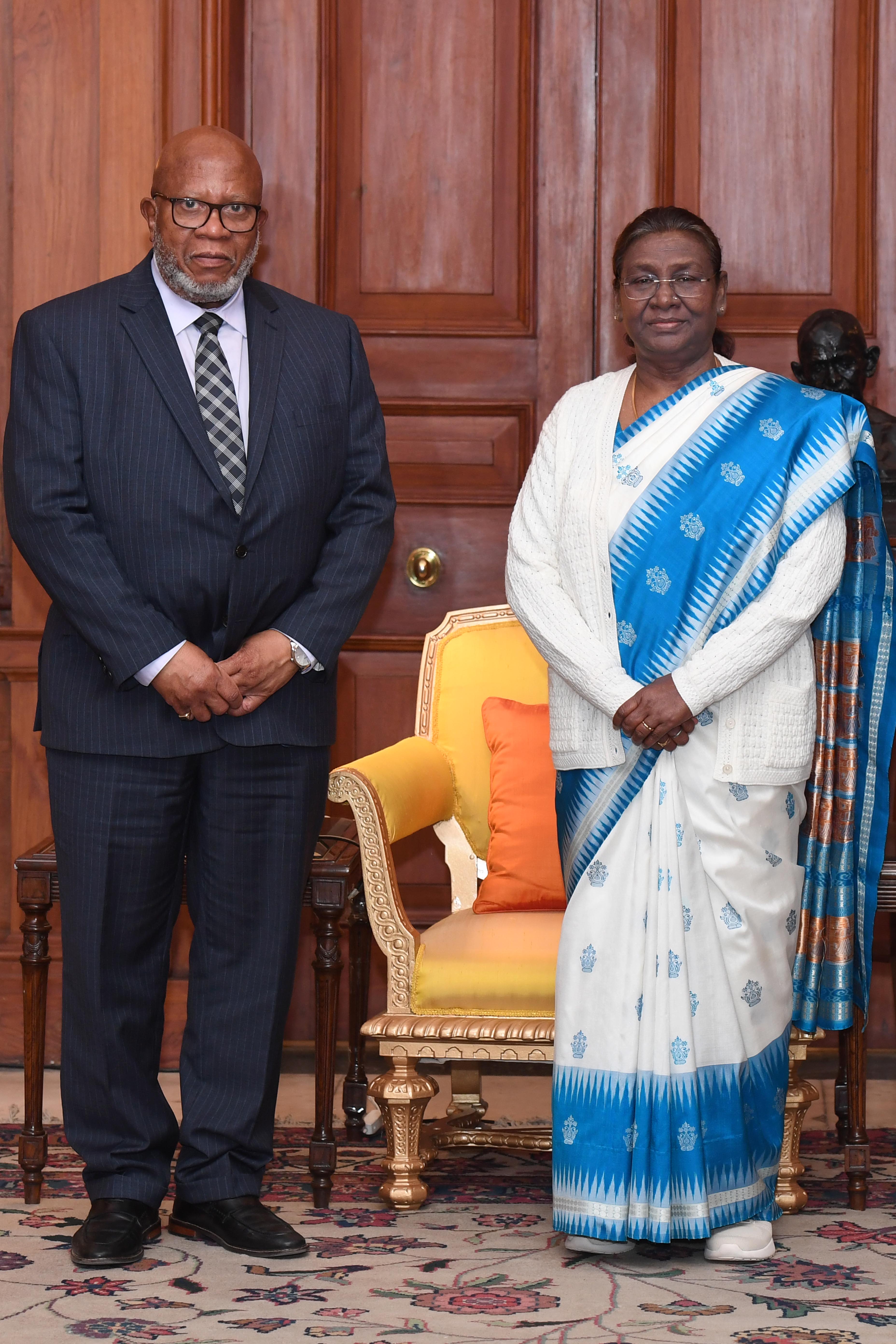 H.E. Mr. Dennis Francis, the President of the 78th session of the United Nations General Assembly (UNGA) called on  the President of India, Smt Droupadi Murmu at Rashtrapati Bhavan on January 24, 2024.