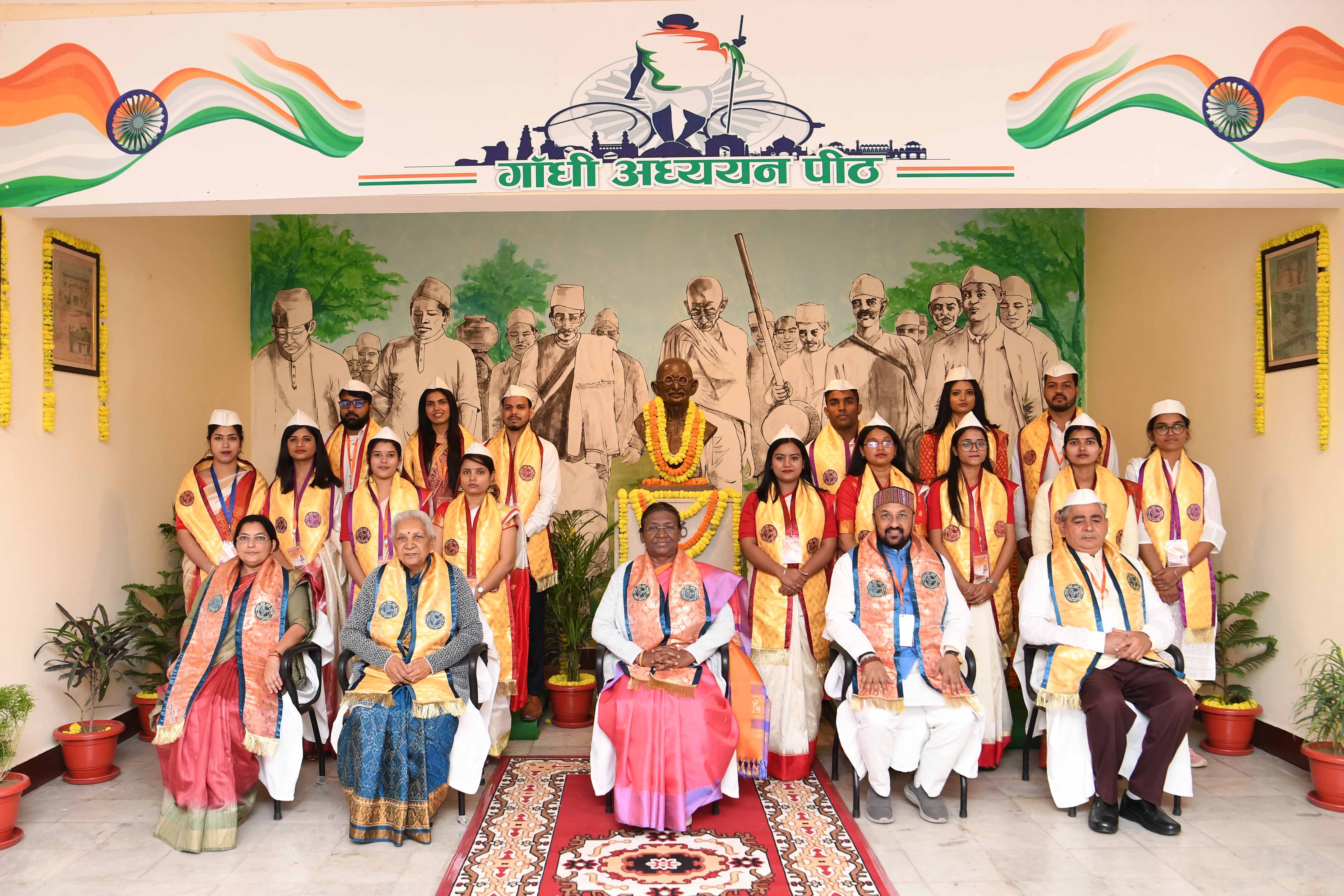 The President of India, Smt Droupadi Murmu graced and addressed the 45th convocation of Mahatma Gandhi Kashi Vidyapith at Varanasi on December 11, 2023.