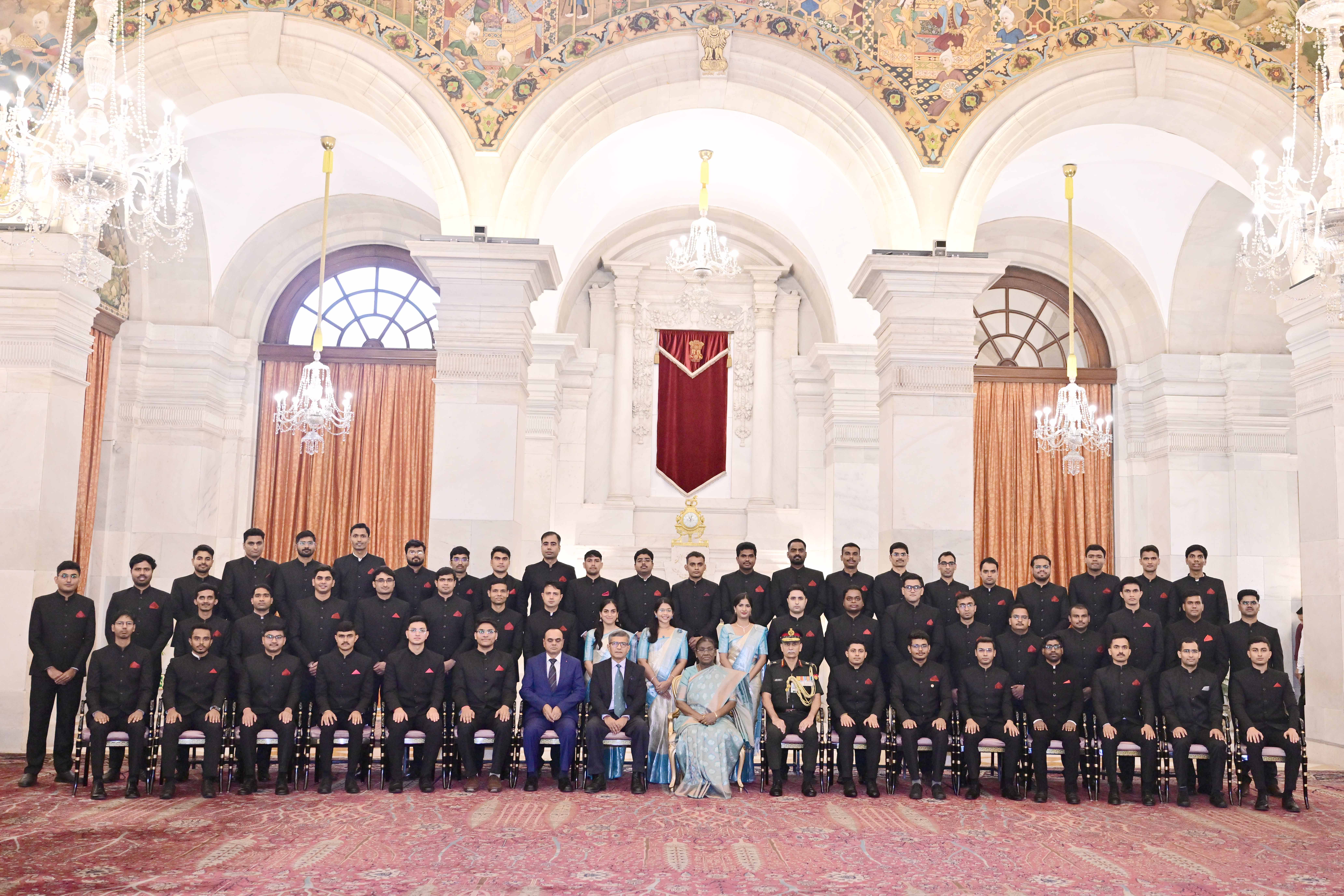 The probationers of the Indian Military Engineer Services called on the President of India, Smt Droupadi Murmu at Rashtrapati Bhavan on July 23, 2025.