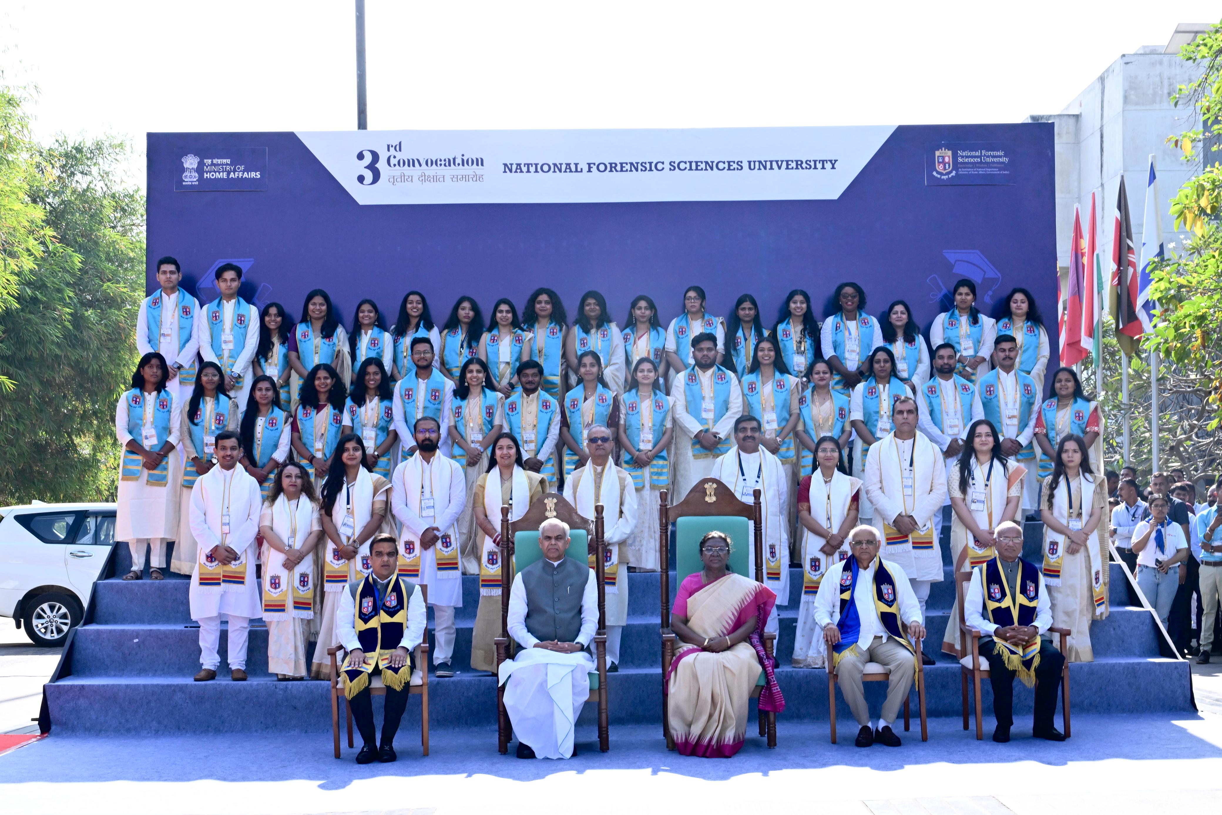 The President of India, Smt Droupadi Murmu, graced the convocation ceremony of the National Forensic Sciences University at Gandhinagar on February 28, 2025.