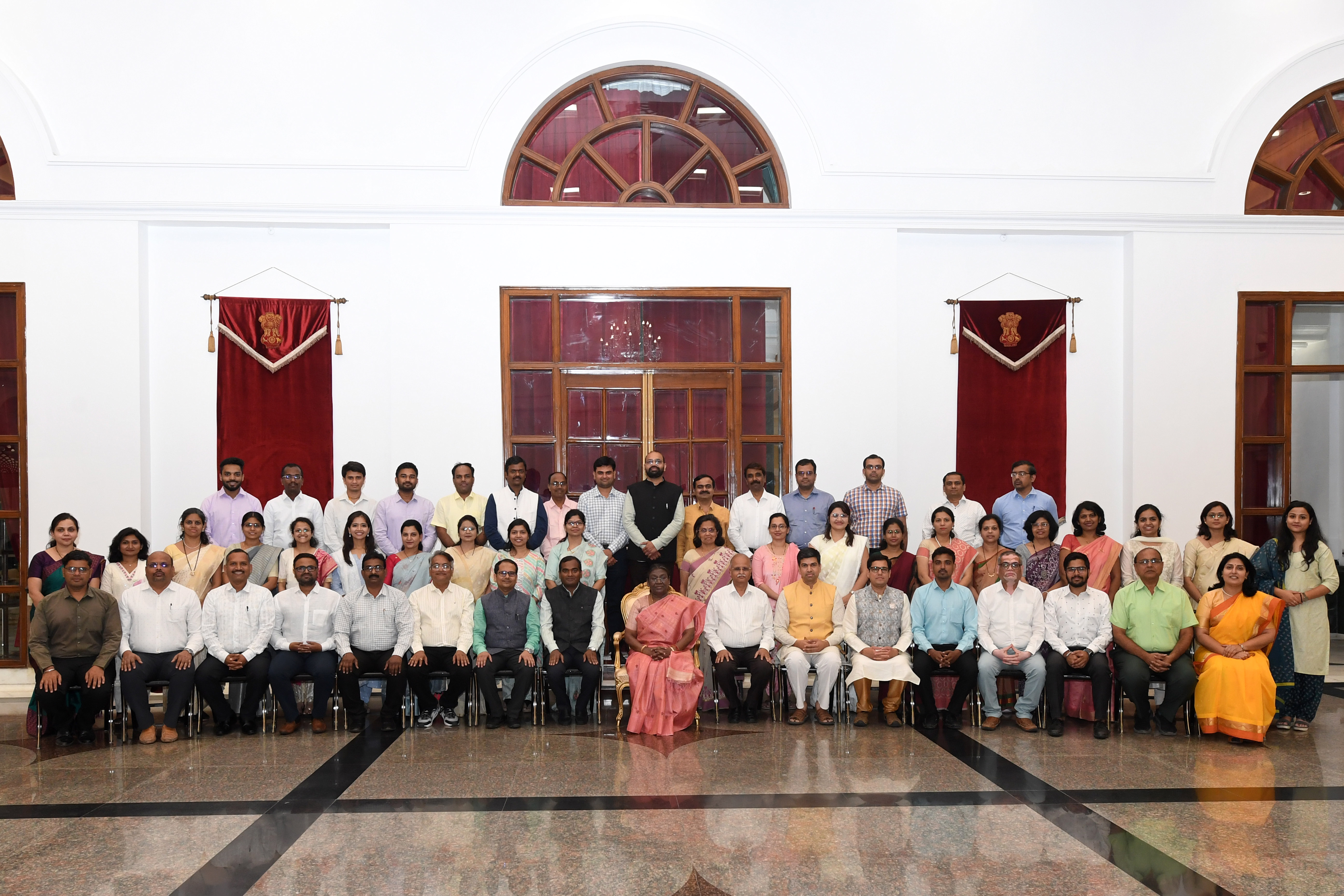 A group of medical students and medical/non medical consultants from different medical colleges of Maharashtra and Madhya Pradesh called on the President of India, Smt Droupadi Murmu at Rashtrapati Bhavan on March 4, 2024. 