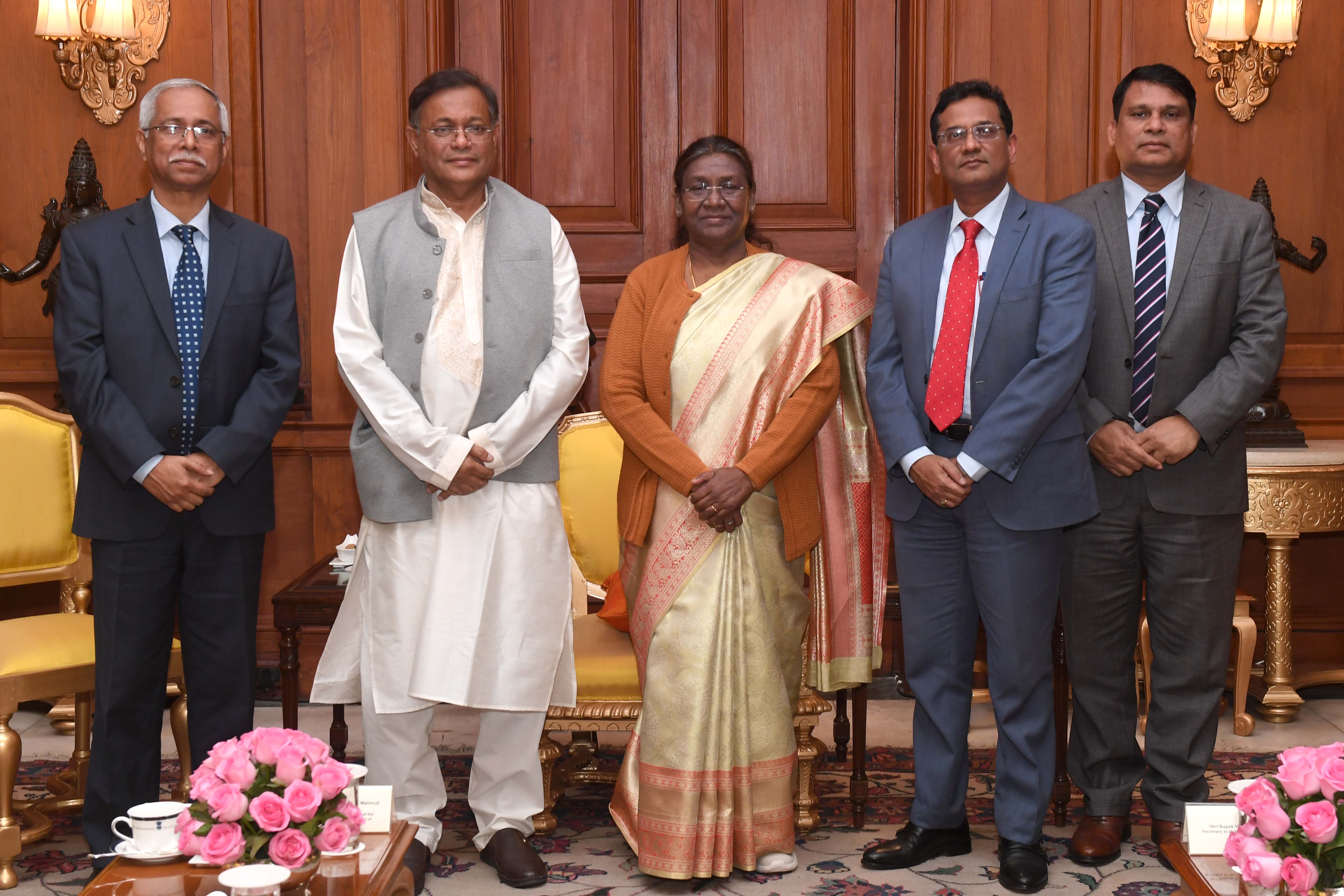 The Foreign Minister of Bangladesh, Dr Hasan Mahmud, called on the President of India, Smt Droupadi Murmu at Rashtrapati Bhavan on February 9, 2024.