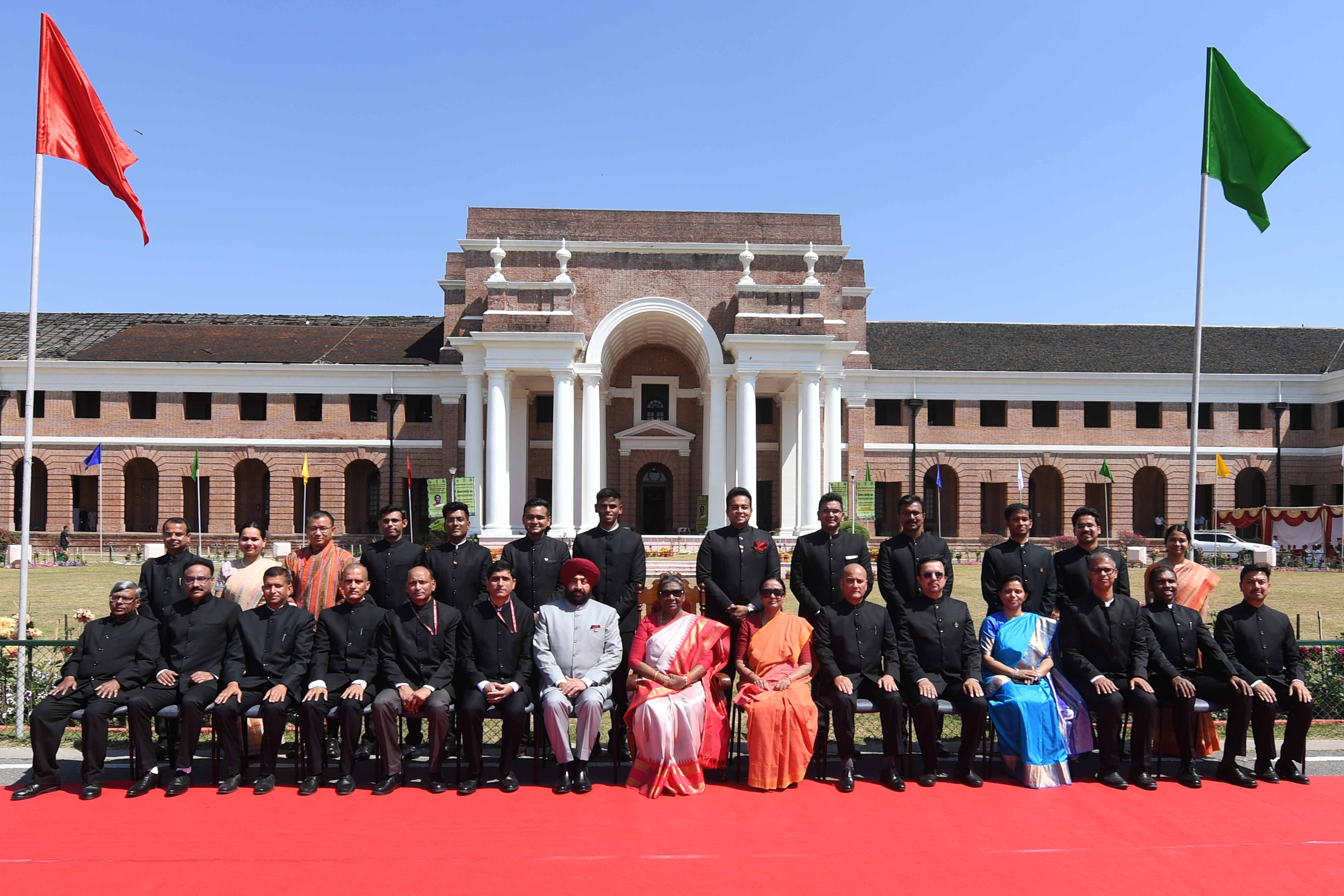 President of India, Smt Droupadi Murmu  addressing the officer trainees of Indian Forest Service (2022 batch) at their convocation ceremony at the Indira Gandhi National Forest Academy, Dehradun on April 24, 2024.