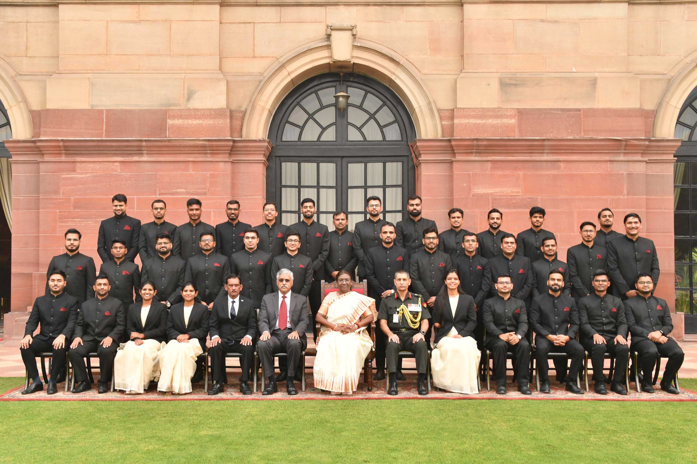 Probationers of Military Engineer Services (MES) called on the President of India, Smt Droupadi Murmu at Rashtrapati Bhavan on November 3, 2023.