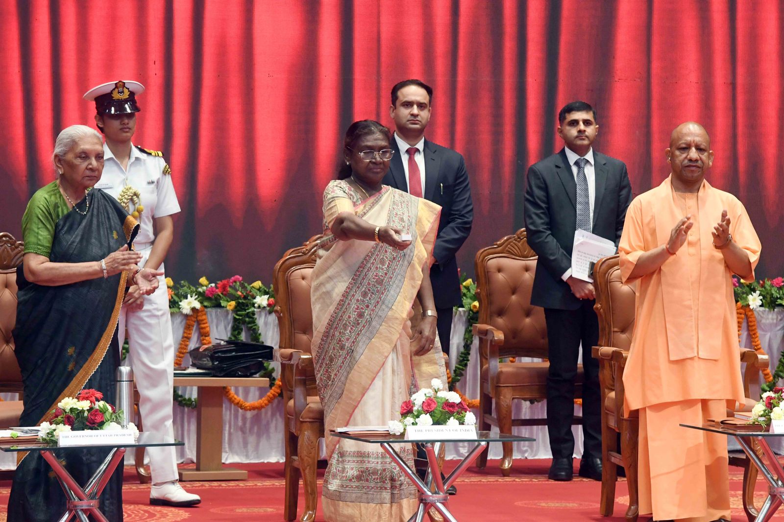 The President of India, Smt Droupadi Murmu inaugurated and laid the foundation stone for various projects of Mahayogi Gorakhnath University at Gorakhpur, Uttar Pradesh, on July 1, 2025.