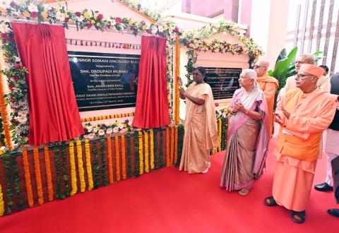 President Droupadi Murmu inaugurates the Nand Kishor Somani Oncology Block of Ramakrishna Mission Sevashram at Virindavan, Uttar Pradesh on 20 Mar 2026